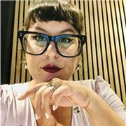 Profesora titulada en comunicación audiovisual, productora de festivales y gestora cultural.